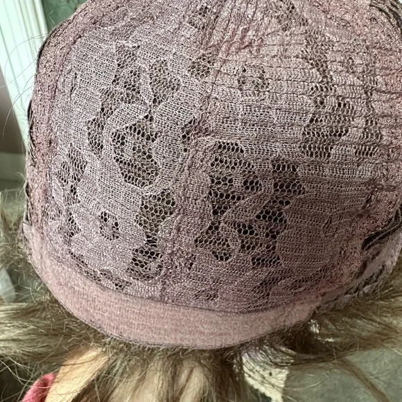 Paula Young synthetic wig - Picture 8 of 10